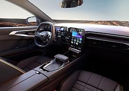 Con la pintura mate, elRenault Austral e probadoes muy atractivo y suinterior es super avanzado.Ya se puede ver en Gaursa.