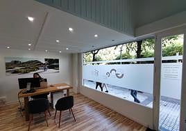 La oficina de información sobre la obra del GOe está ubicada en la avenida de Navarra 24.