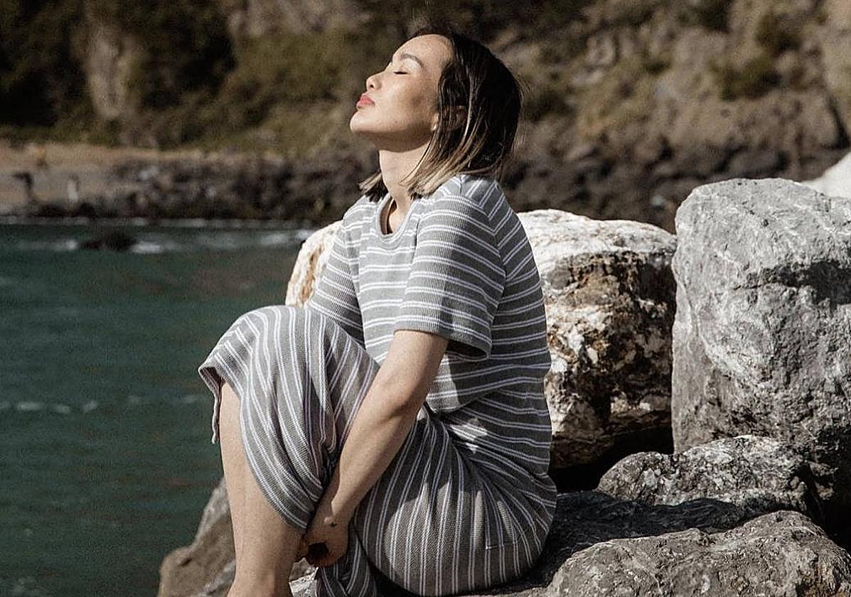 La atemporalidad y la neutralidad priman en las prendas de la diseñadora guipuzcoana.