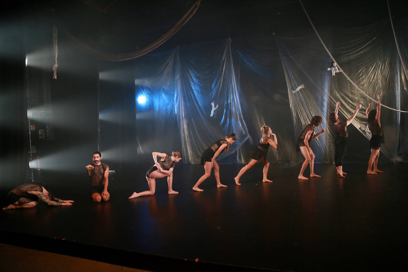 Ensayo general de la compañía ZircuSS