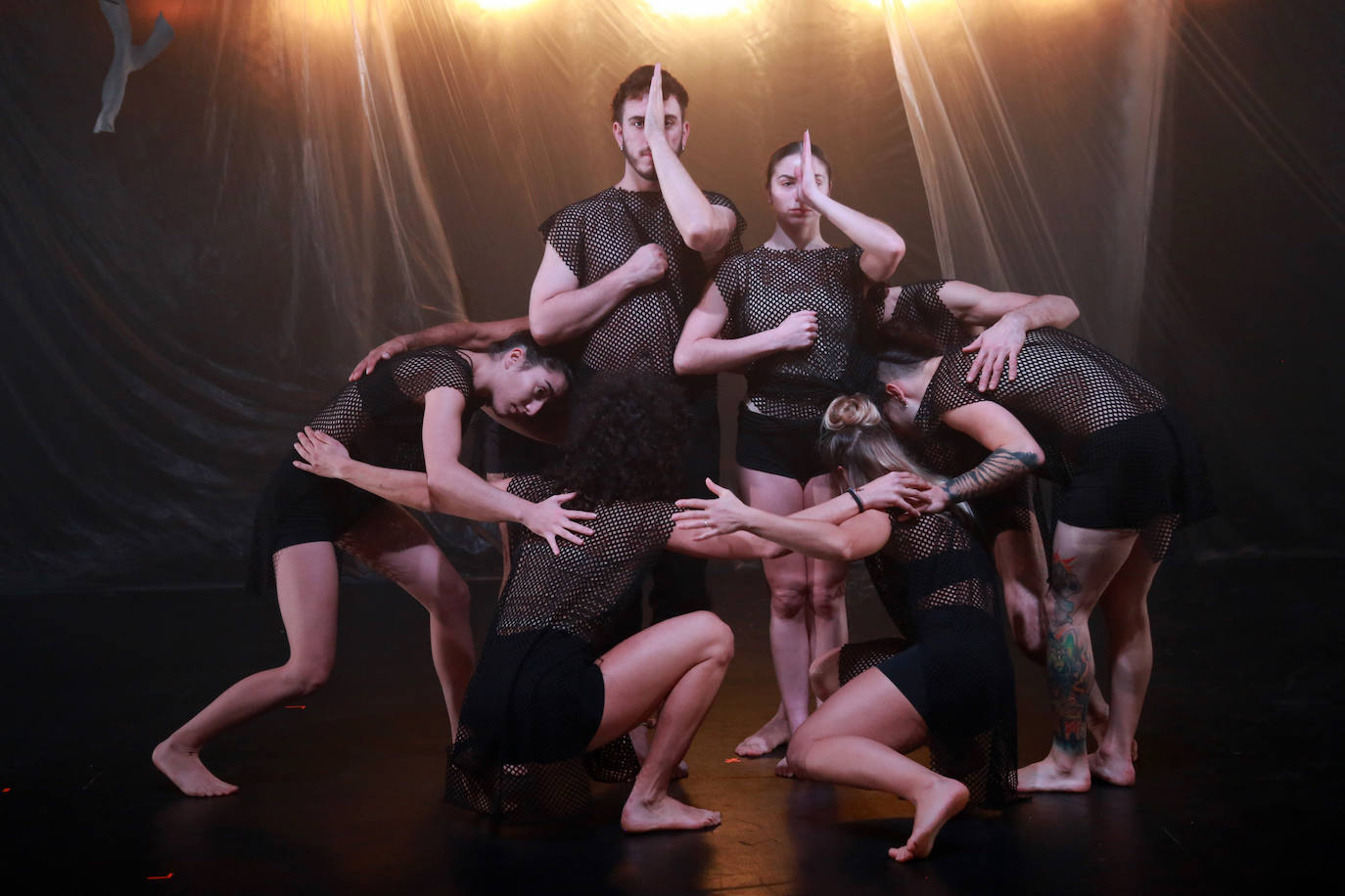 Ensayo general de la compañía ZircuSS