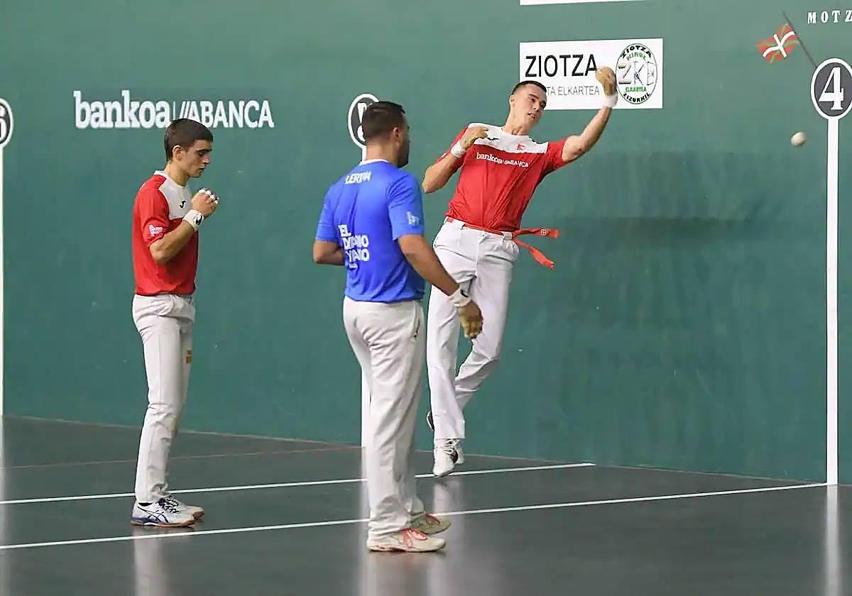 Santesteban y Canseco, zagueros de futuro para el Beotibar