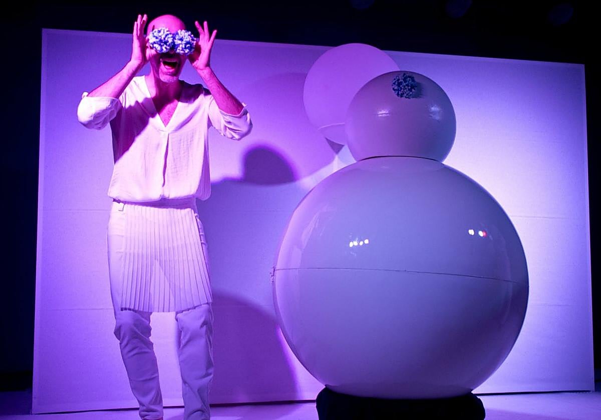 El Leidor contará con cuatro pases de la obra 'Baby esferic' de la compañía catalana Aboon Teatro.