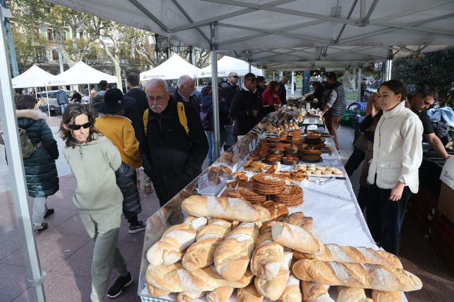 Una Donostia soleada recibe a los turistas