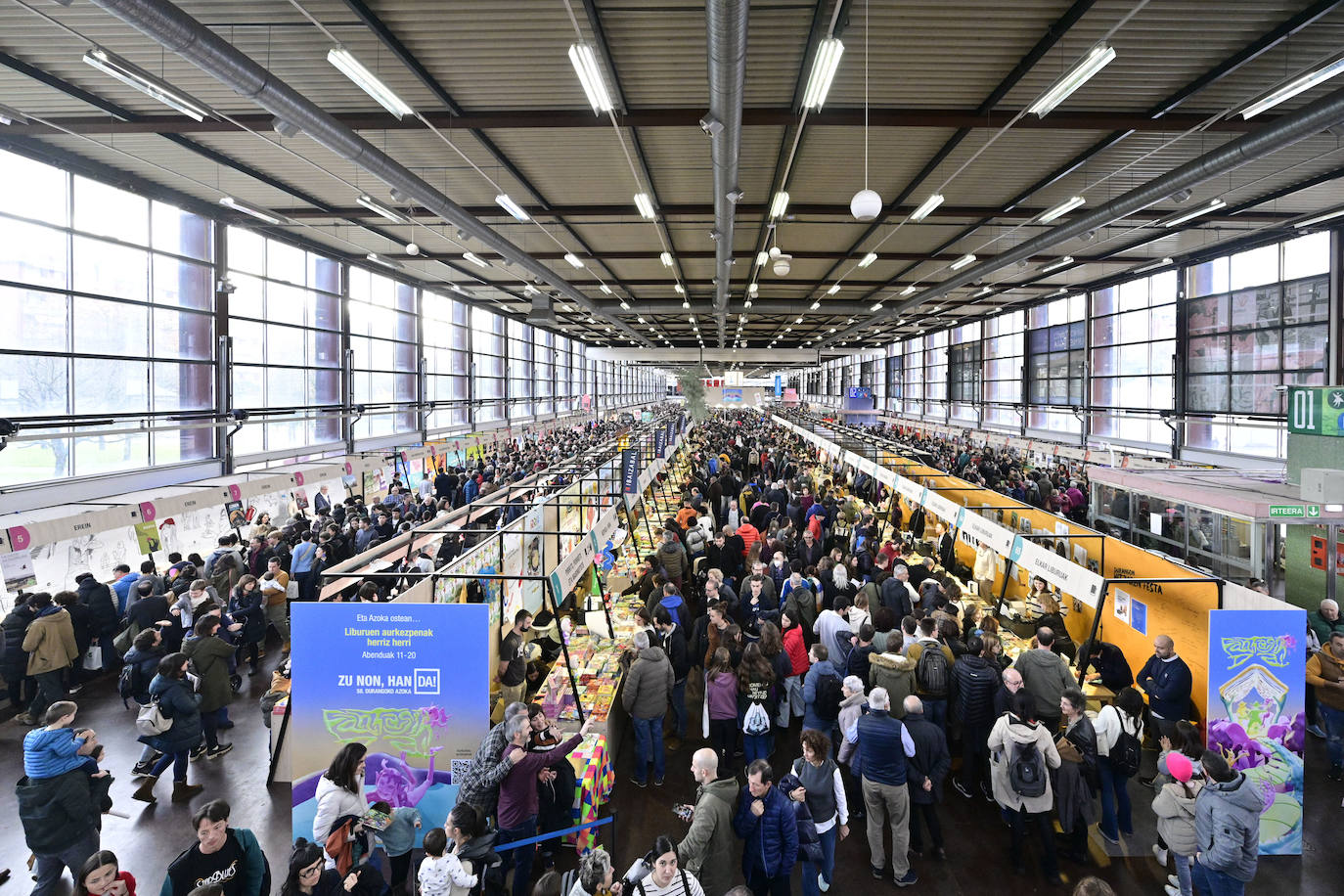 Jendetza azokako hirugarren egunean