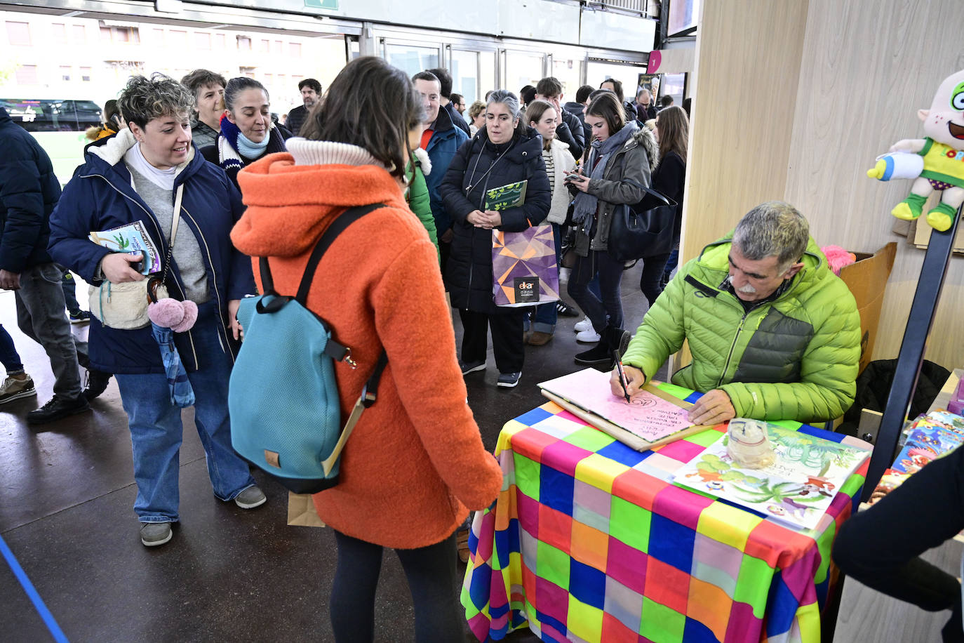 Jendetza azokako hirugarren egunean