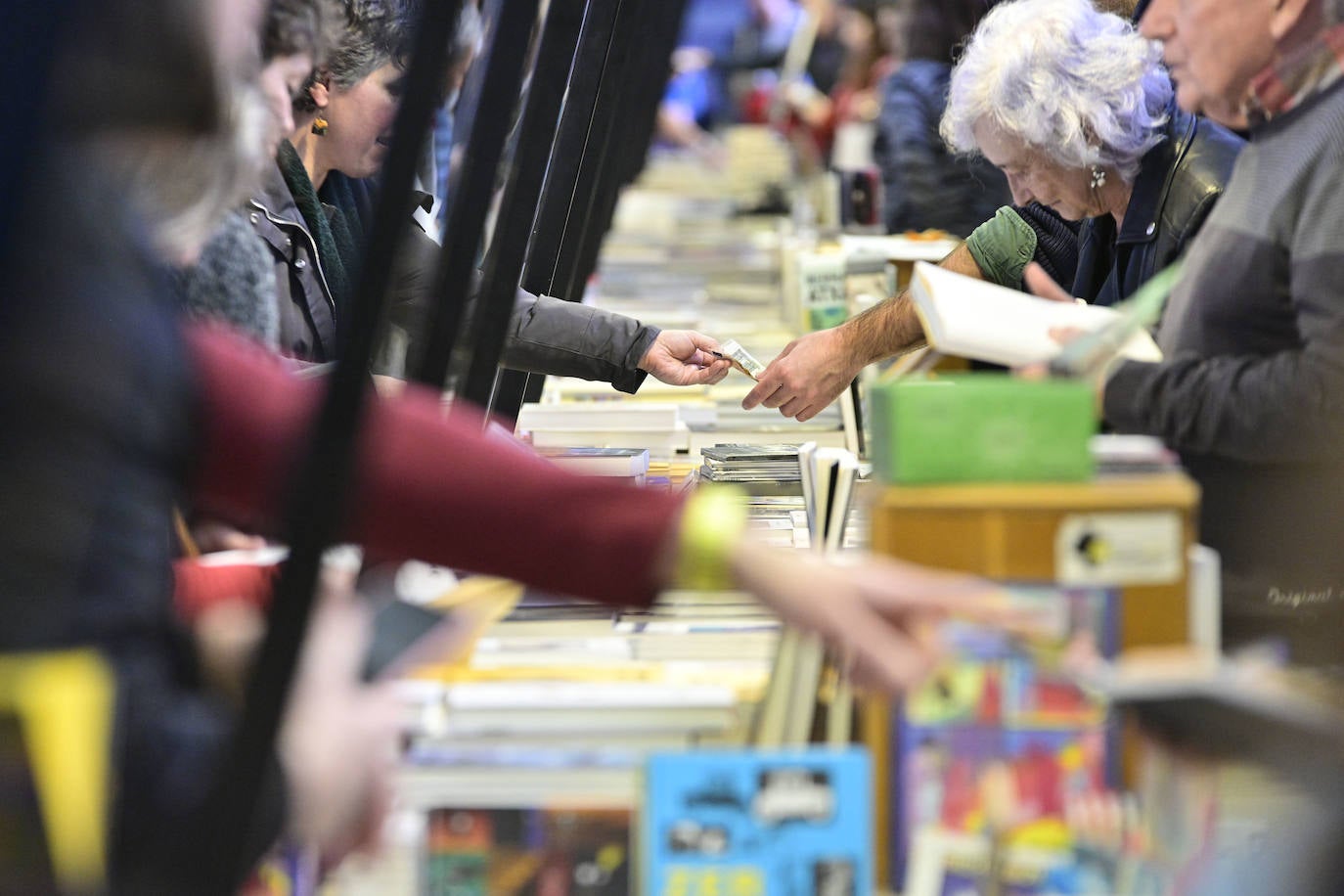 Jendetza azokako hirugarren egunean