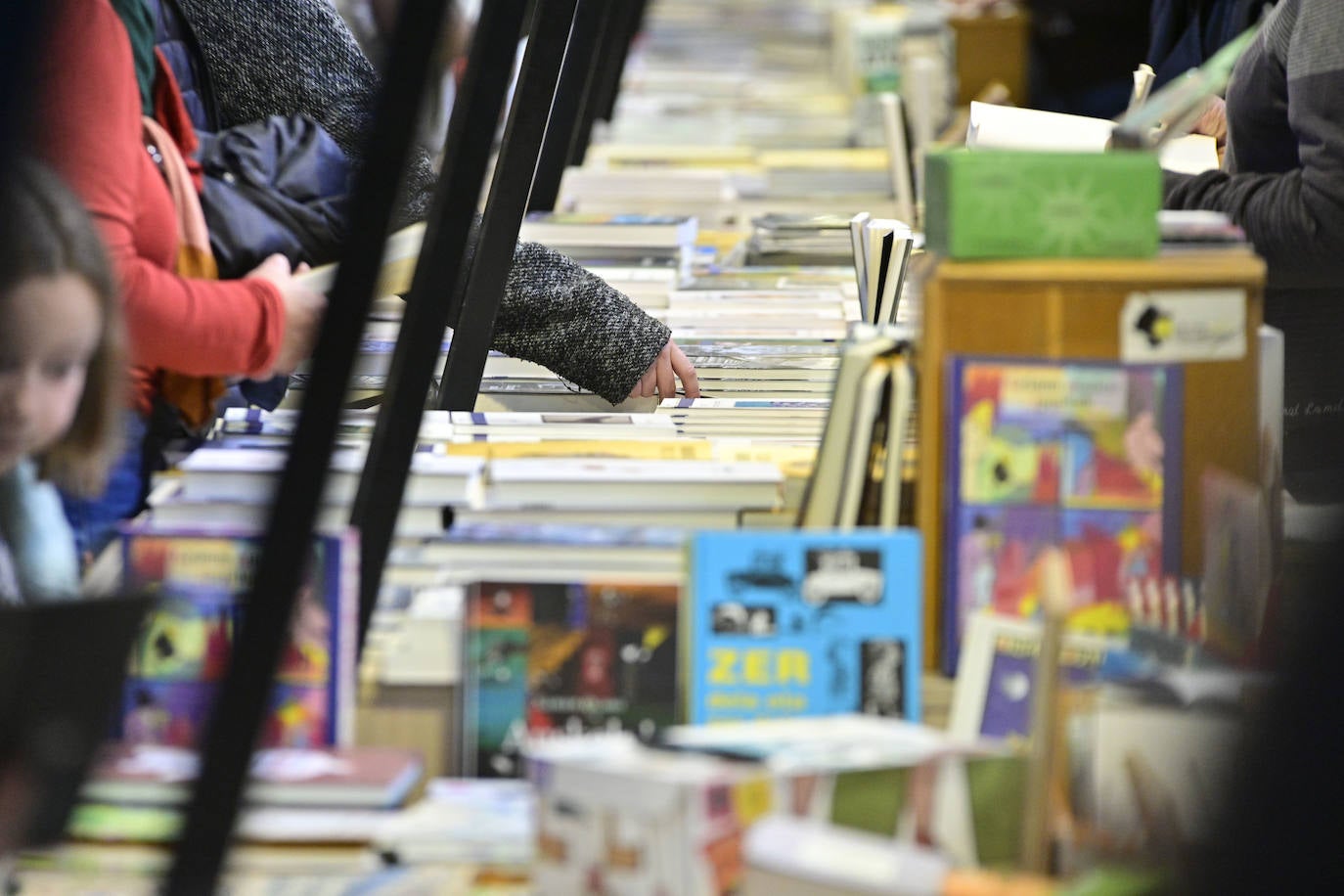 Jendetza azokako hirugarren egunean