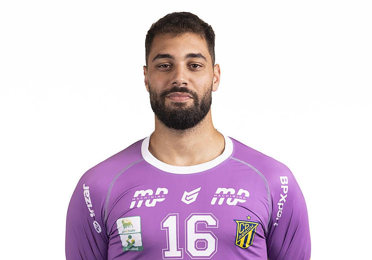 El Bidasoa Irun busca un triple premio en su visita al necesitado Puerto Sagunto