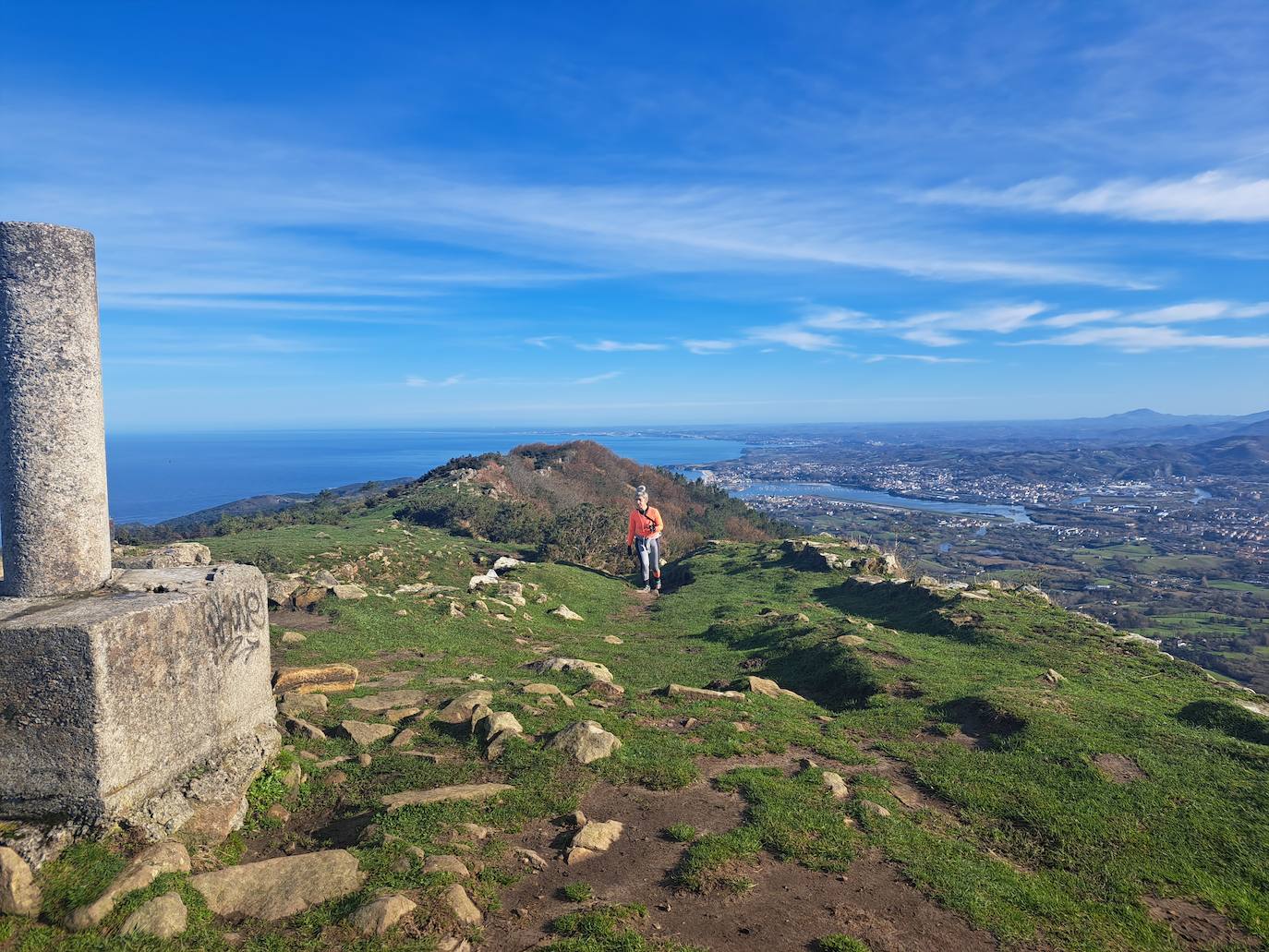 Un monte para mirar al mar