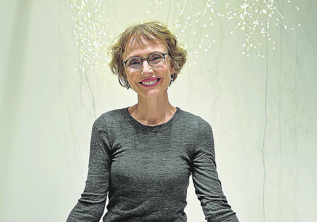 La directora creativa presenta en Berriz su colección cápsula y un avance de las propuestas primavera-verano 2024.