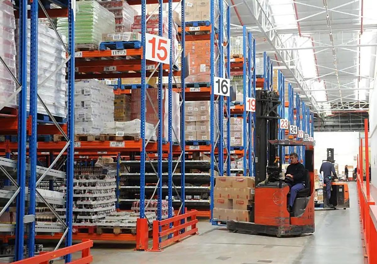 Almacén de Eroski en Elorrio.