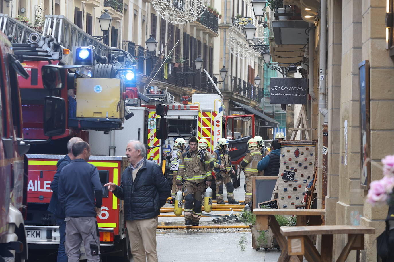 Incendio en el bar Senra de la Parte Vieja de Donostia
