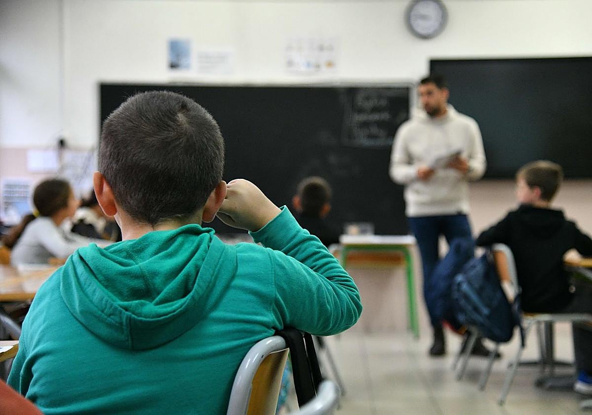 Alumnos de Primaria en una clase en Eibar.