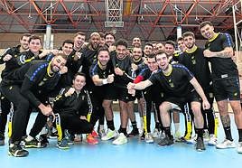 La plantilla del Bidasoa Irun está preparada para la batalla de hoy contra el Logroño y quiere llegar a la final.