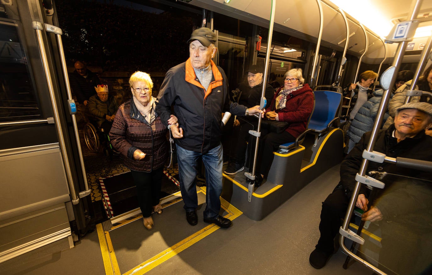 La Donostia navideña a bordo de un autobús