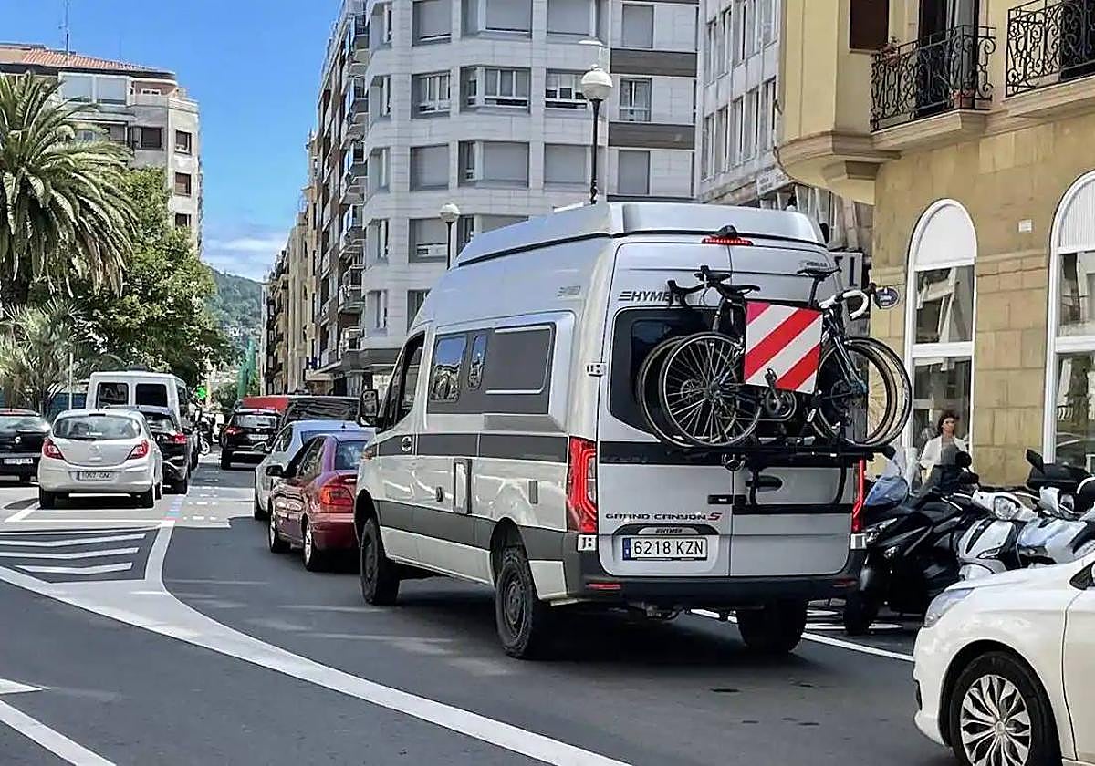 La zona de bajas emisiones de Donostia se extenderá desde la Parte Vieja hasta el parque de Araba