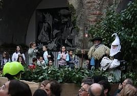 Olentzerok eta Mari Domingik herriko kaleak zeharkatuko dituzte larunbatean.