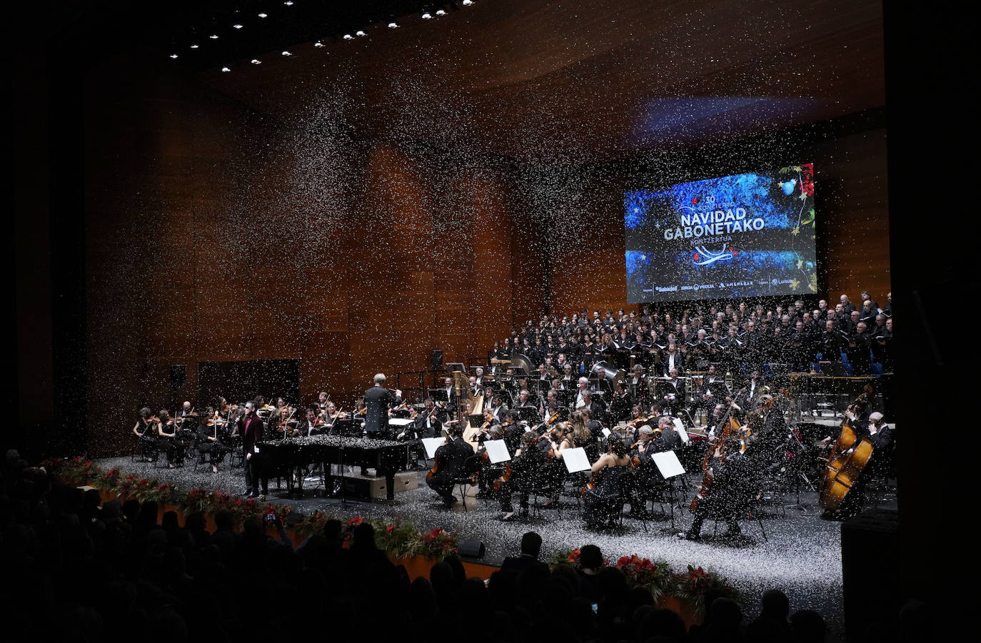 Un Kursaal repleto disfrutó con el concierto