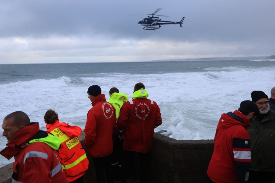Buscan a dos marineros en Ziburu