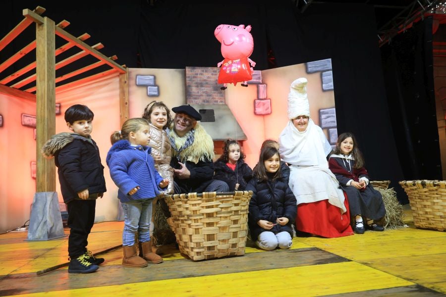 Las mejores imágenes del paso de Olentzero por Irun