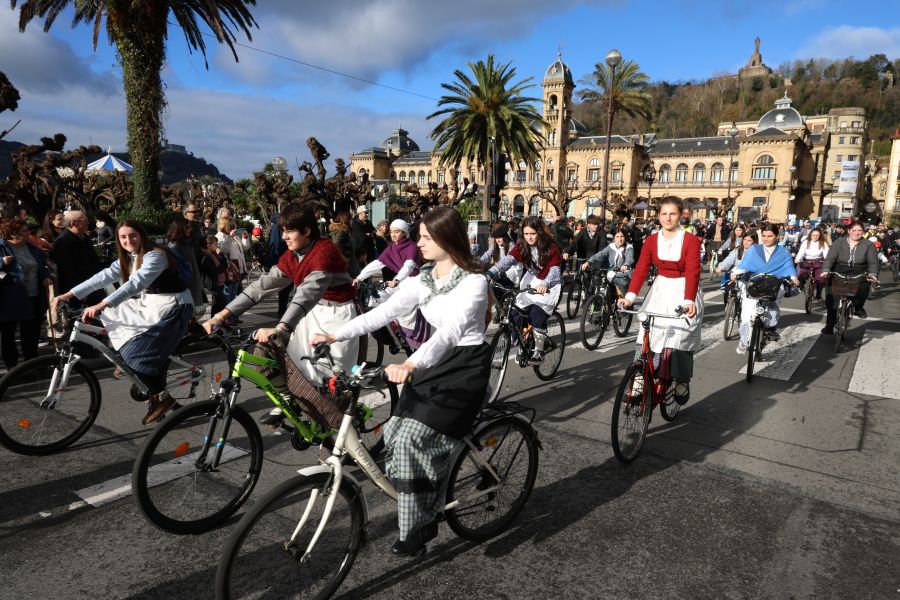 Olentzero y Mari Domingi en Donostia