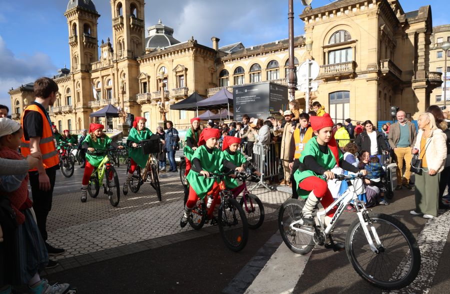 Olentzero y Mari Domingi en Donostia