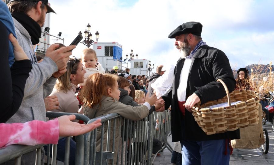 Olentzero y Mari Domingi en Donostia