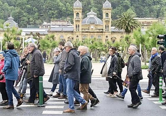 Marcha de pensionistas en Donostia.