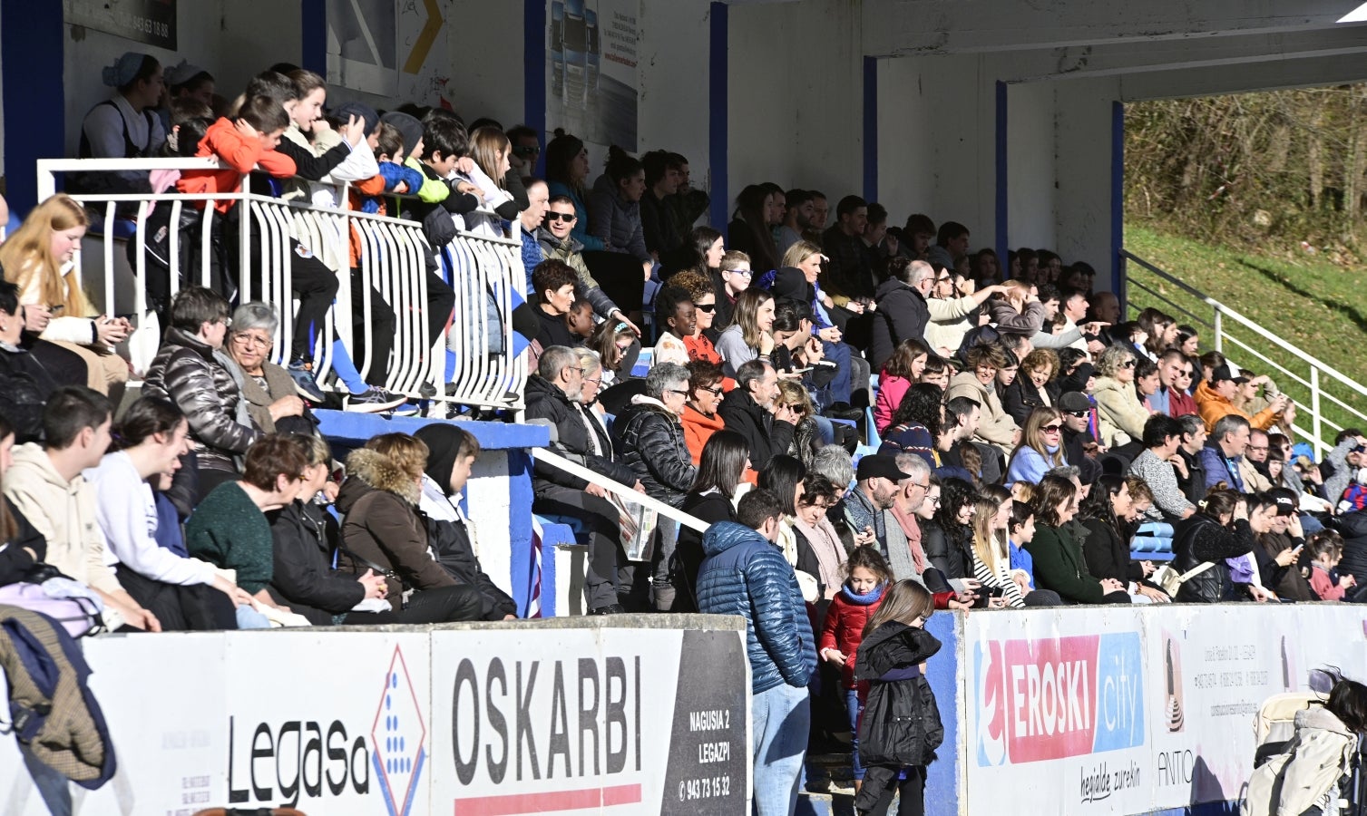 Caluroso homenaje a Irene Paredes en Legazpi