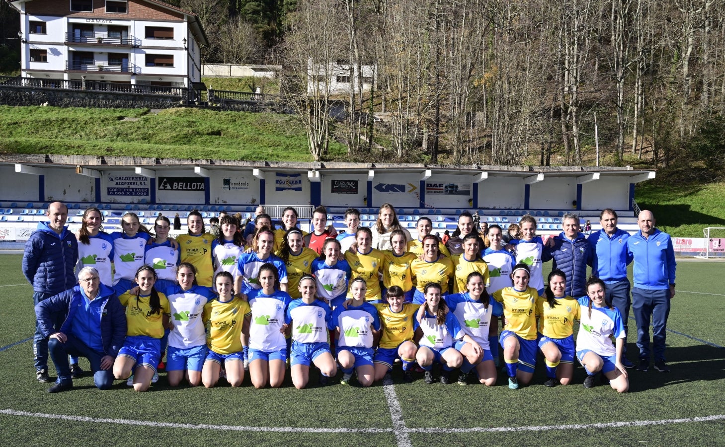 Caluroso homenaje a Irene Paredes en Legazpi