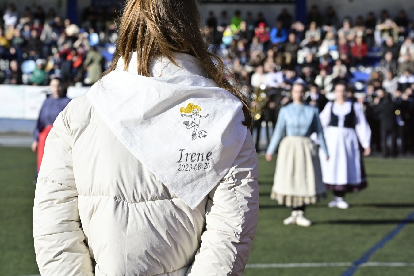 Caluroso homenaje a Irene Paredes en Legazpi