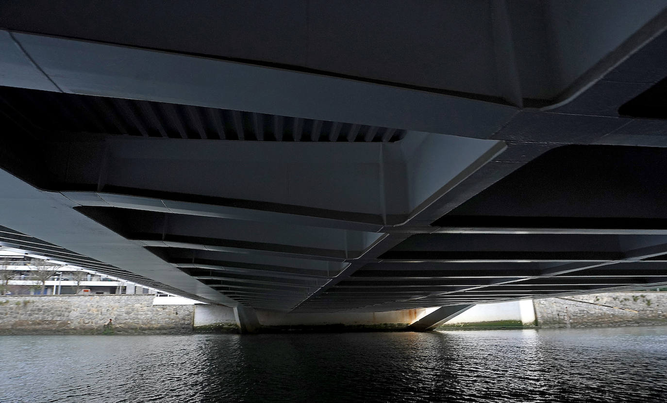 Fotos: Paseos solidarios por el Urumea