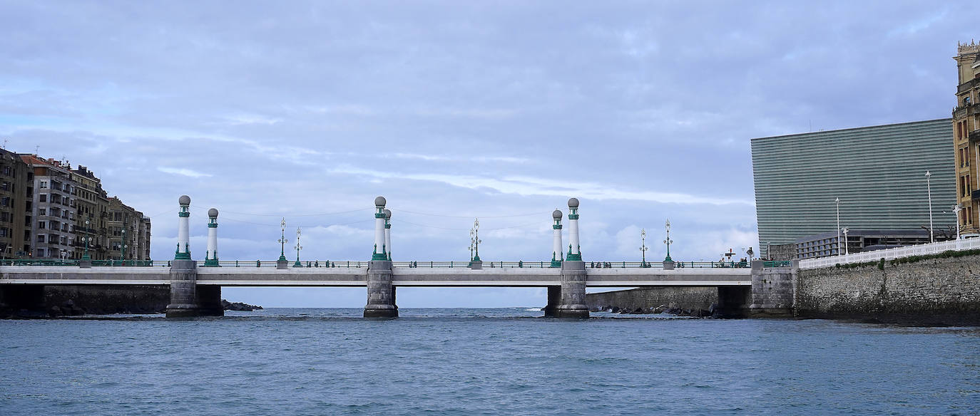 Fotos: Paseos solidarios por el Urumea