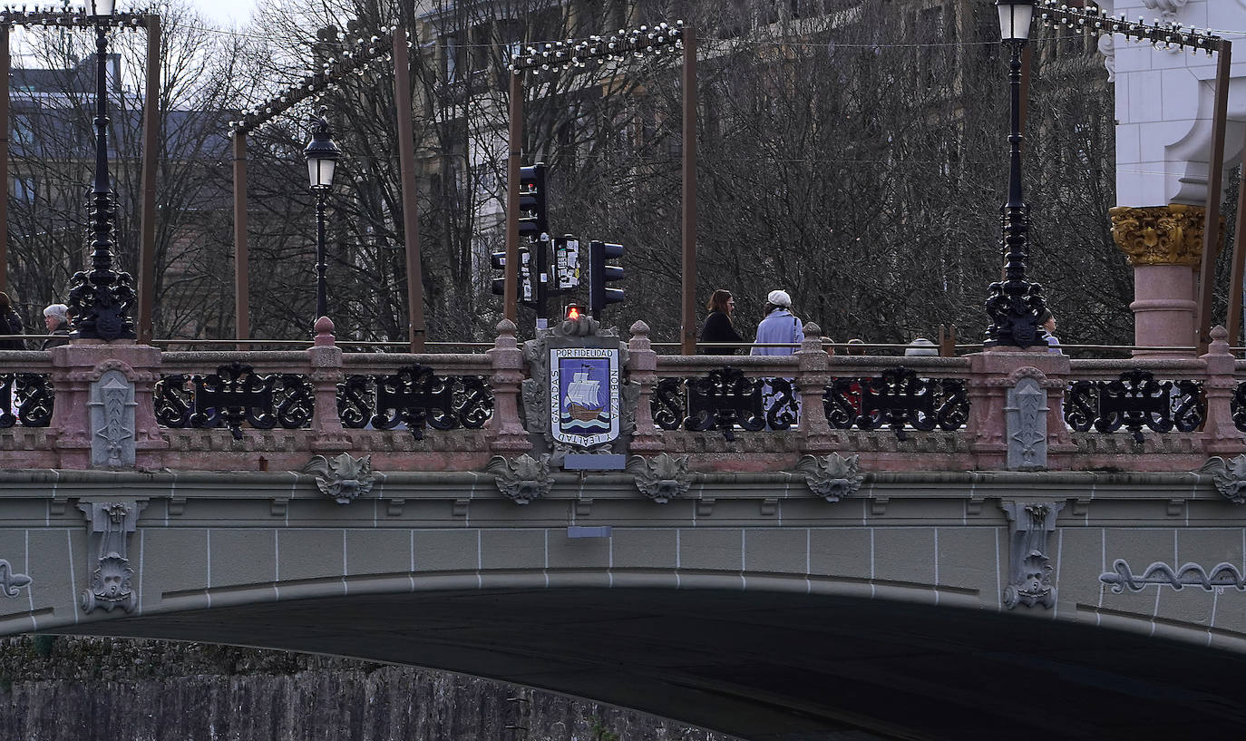 Fotos: Paseos solidarios por el Urumea
