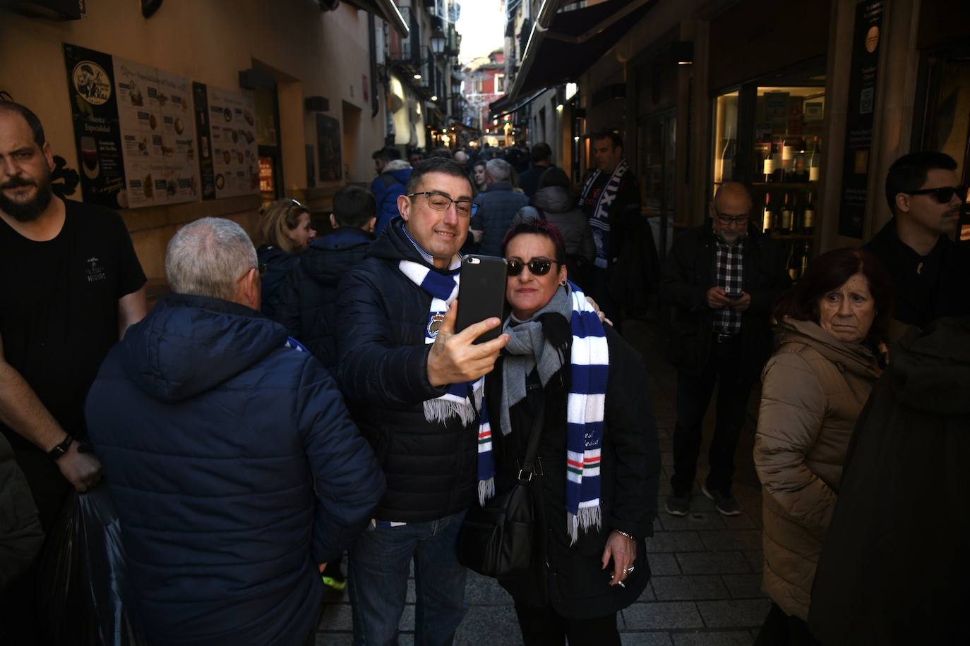 Fotos: La afición realista disfruta en Logroño
