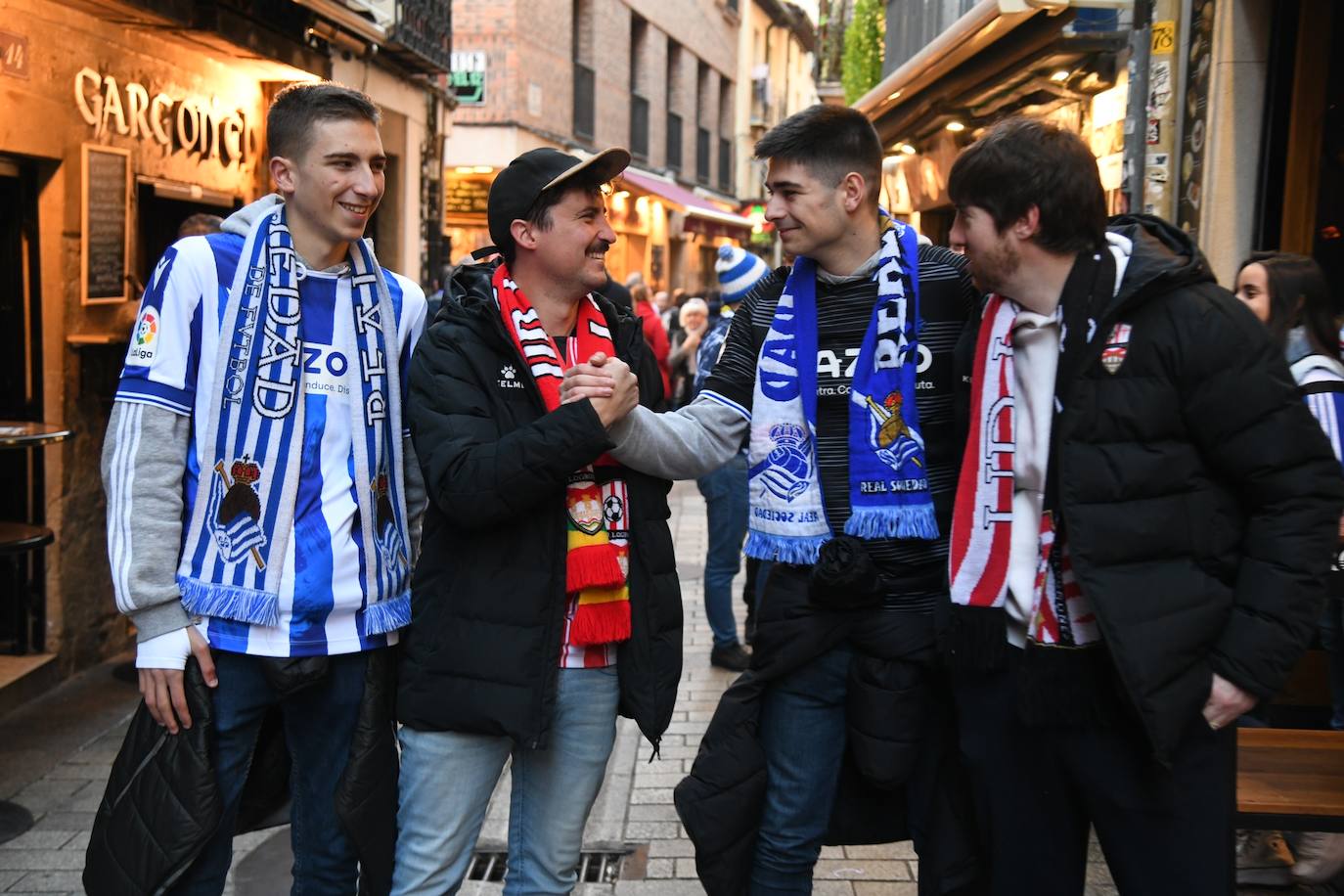 Fotos: La afición realista disfruta en Logroño