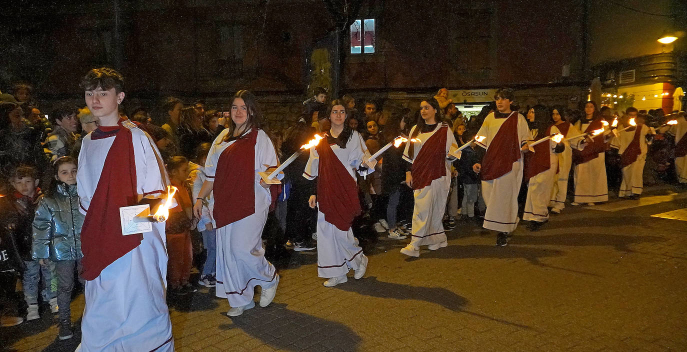 Fotos: Los Reyes Magos llegan de magia Errenteria