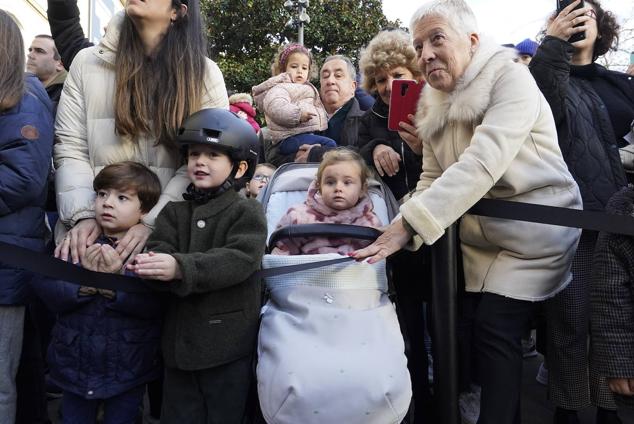 Fotos: Los Reyes reparten ilusión por Donostia