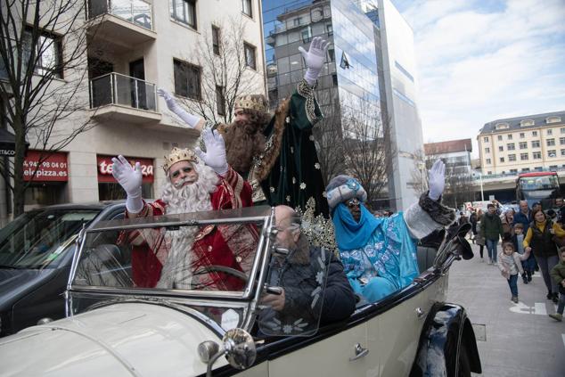 Fotos: Los Reyes reparten ilusión por Donostia