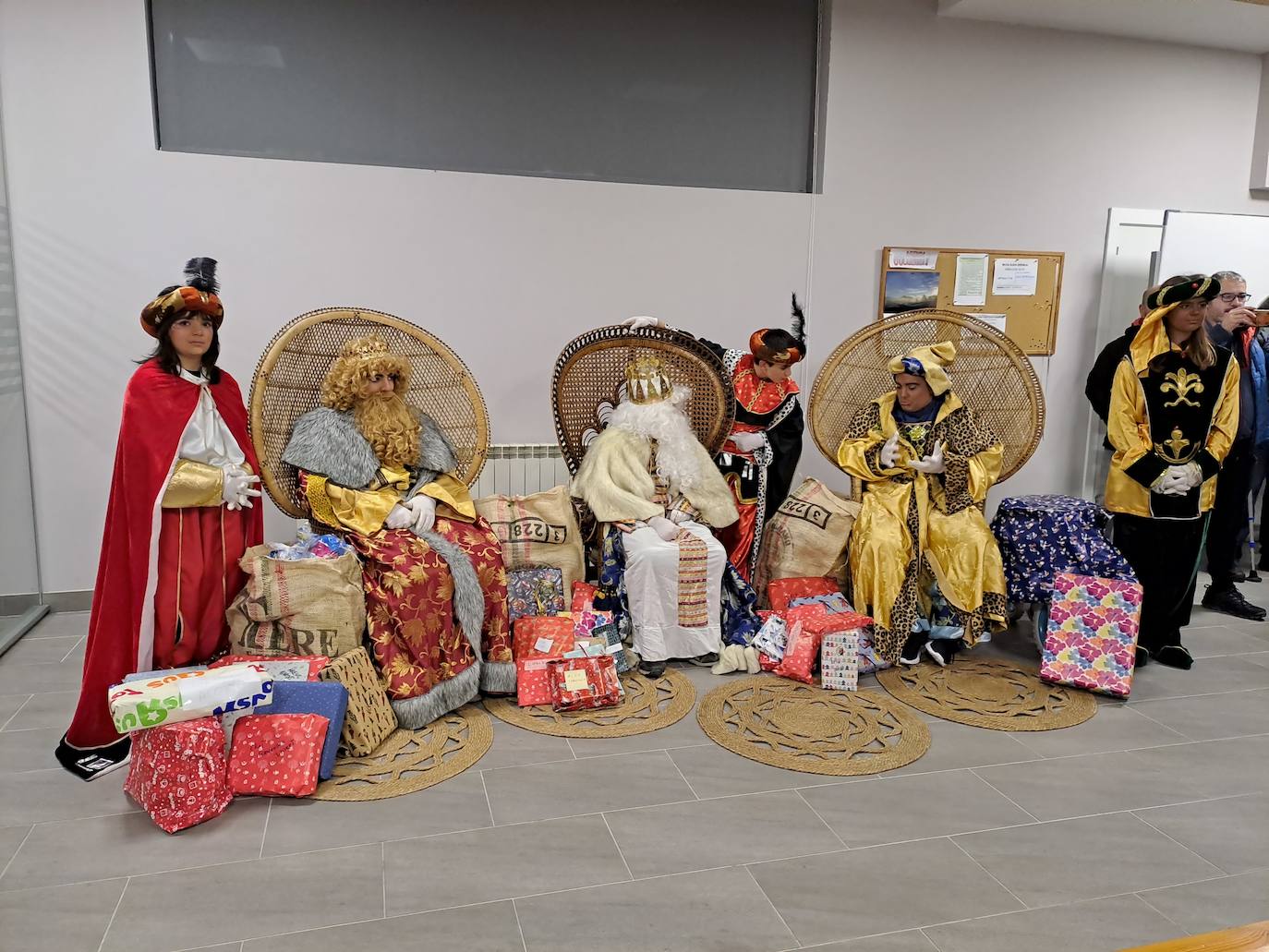 Fotos: Errege Magoak Goierriko kaleetan