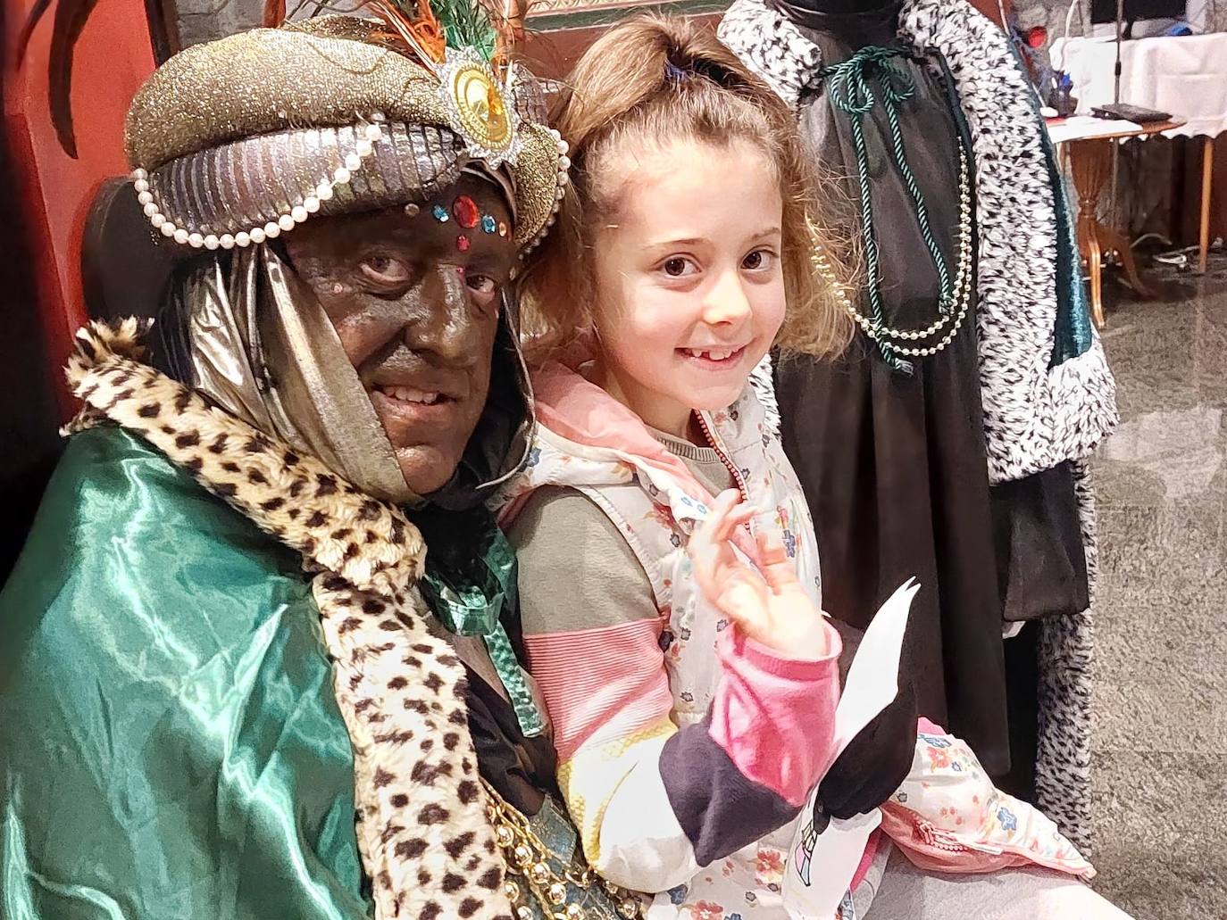 Fotos: Los Reyes reparten ilusión