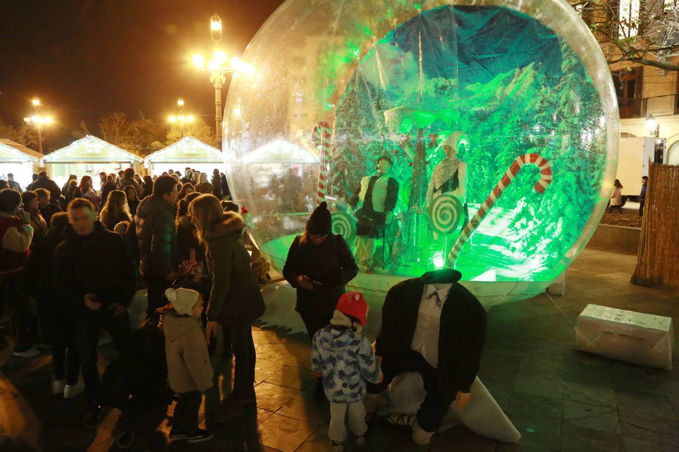 Fotos: Donostia apaga la Navidad
