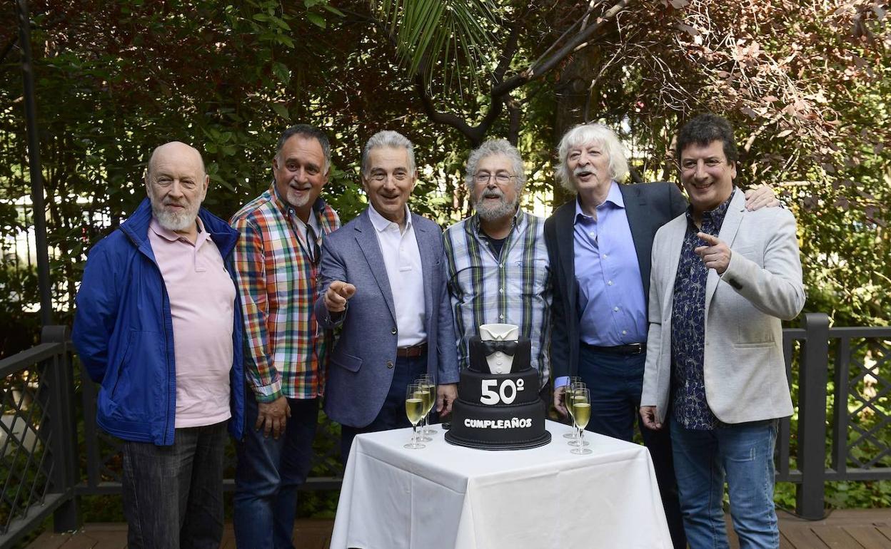 Les Luthiers taldeko kideak 2017an, 50. urteurreneko ekitaldi batean Madrilen. 