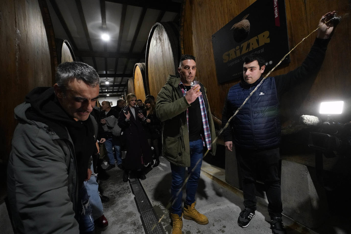 Fotos: La sidrería Saizar da la bienvenida a la nueva temporada