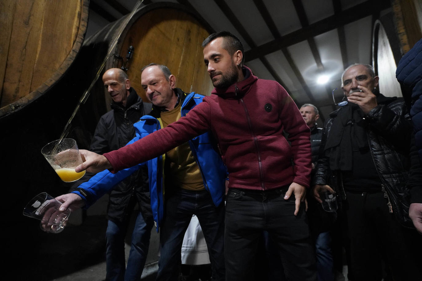 Fotos: La sidrería Saizar da la bienvenida a la nueva temporada