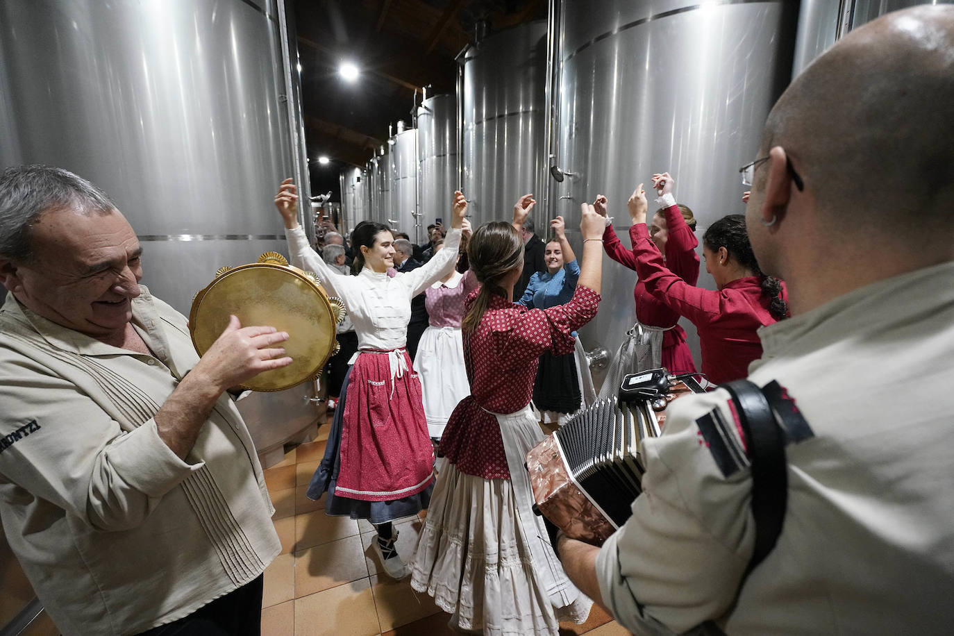 Fotos: La sidrería Saizar da la bienvenida a la nueva temporada