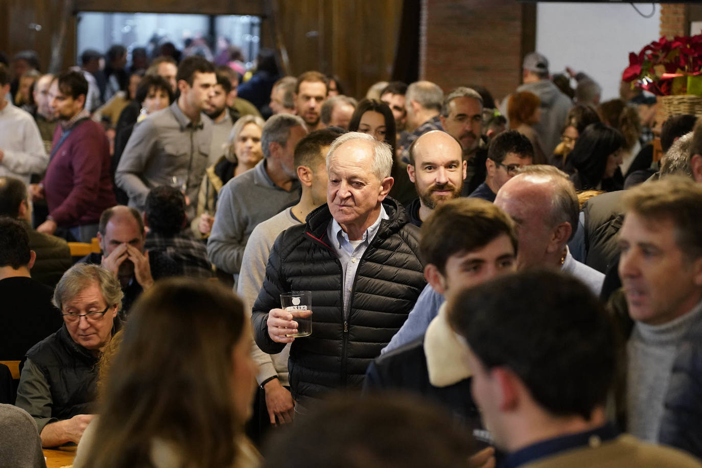 Fotos: La sidrería Saizar da la bienvenida a la nueva temporada