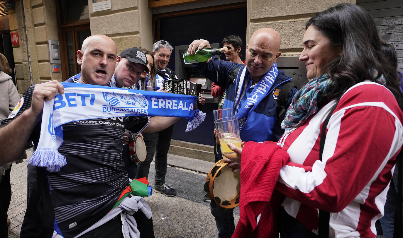 Fotos: Ambiente de lujo antes de un intenso derbi