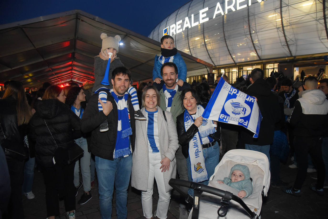 Fotos: Ambiente de lujo antes de un intenso derbi